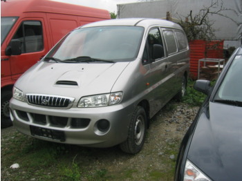 HYUNDAI H 1 VAN - Autobus