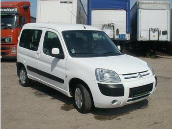 Citroën Berlingo 1.6 HDI - Automobil