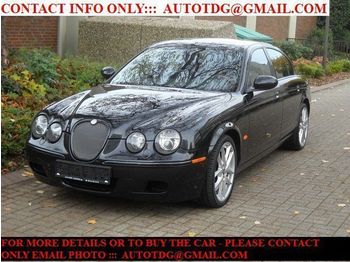 Jaguar S-Type R 4.2 - Automobil