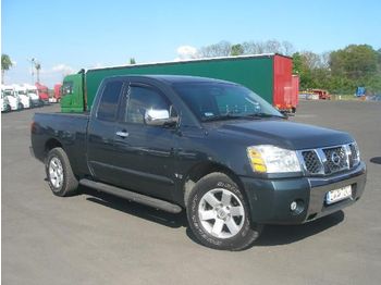 NISSAN Titan
- Automobil