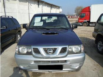 Nissan Terrano II - Automobil