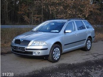 Škoda Octavia 4x4 1.9 TDI - Automobil