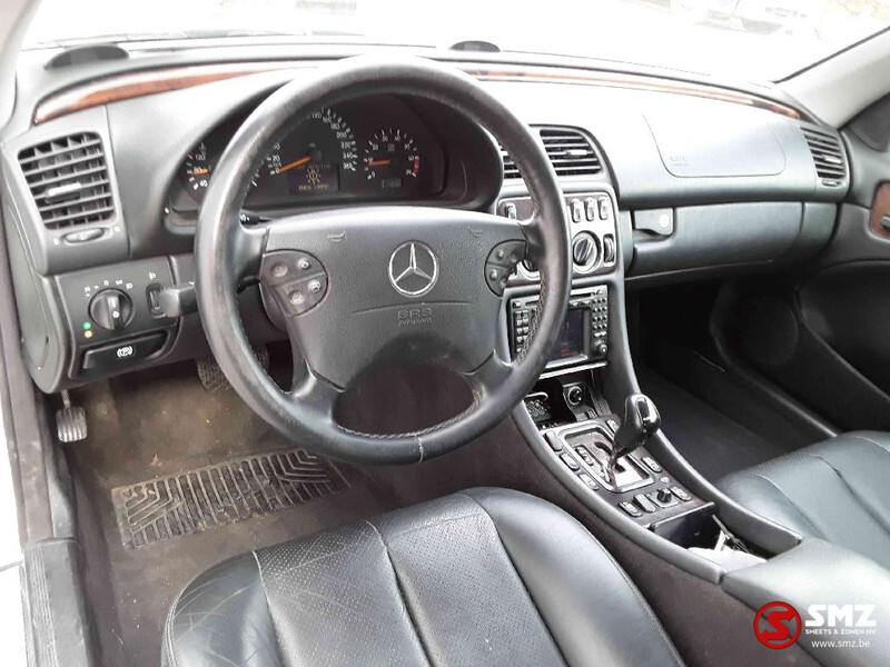 Automobil Mercedes-Benz CLK-Klasse 200: slika Automobil Mercedes-Benz CLK-Klasse 200