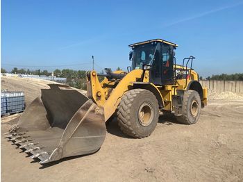Utovarivač na kotačima CATERPILLAR 962M