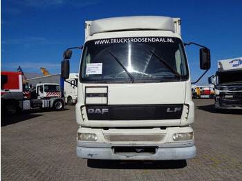 Kamion s ceradom DAF LF55.180 + MANUAL + LIFT: slika Kamion s ceradom DAF LF55.180 + MANUAL + LIFT