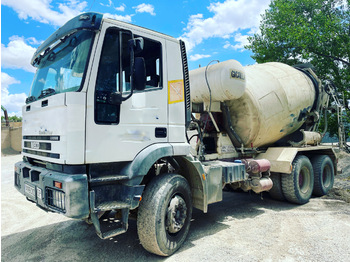 Kamion-šasija za prijevoz cementa IVECO Eurotrakker: slika Kamion-šasija za prijevoz cementa IVECO Eurotrakker