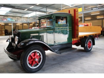 International 1934 5 TON FLATBED - Kamion s otvorenim sandukom