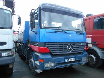 Kiper, Kamion s kranom Mercedes Actros 3335: slika Kiper, Kamion s kranom Mercedes Actros 3335