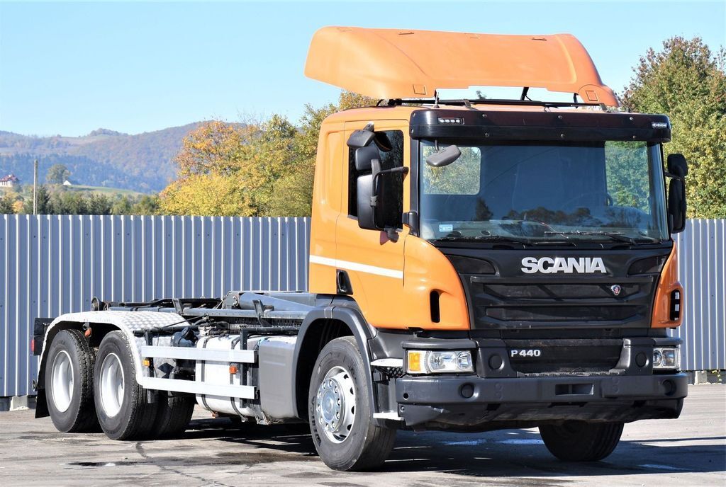 Kamion s kukastom dizalicom Scania P 440 Abrollkipper * 6x4* Top Zustand !: slika Kamion s kukastom dizalicom Scania P 440 Abrollkipper * 6x4* Top Zustand !