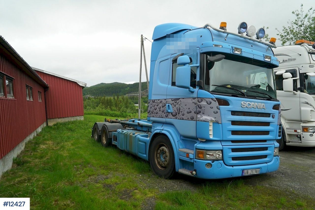 Kamion s kukastom dizalicom Scania R500: slika Kamion s kukastom dizalicom Scania R500