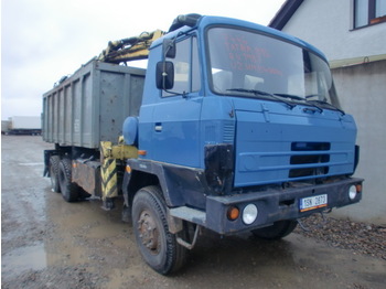 Tatra 815 P14 - Transporter kontejnera/ Kamion s izmjenjivim sanducima