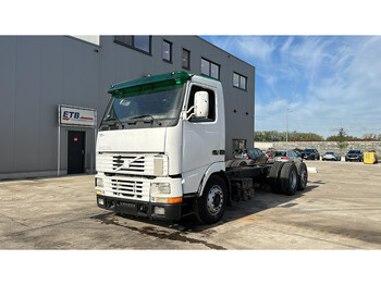Kamion-šasija Volvo FH 12.420 (MANUAL GEARBOX / BOITE MANUELLE / 6X2 / EURO 2): slika Kamion-šasija Volvo FH 12.420 (MANUAL GEARBOX / BOITE MANUELLE / 6X2 / EURO 2)