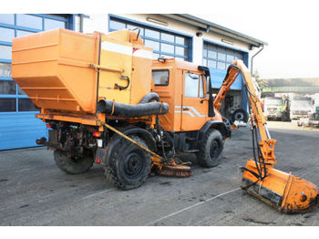 Unimog Augl Kehrmaschinenaufbau 2x Tellerbesen + Fronbe - Cestovna čistilica
