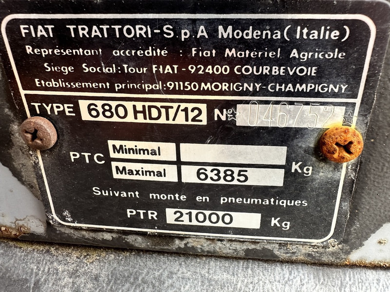 Traktor Fiat 680 DT: slika Traktor Fiat 680 DT
