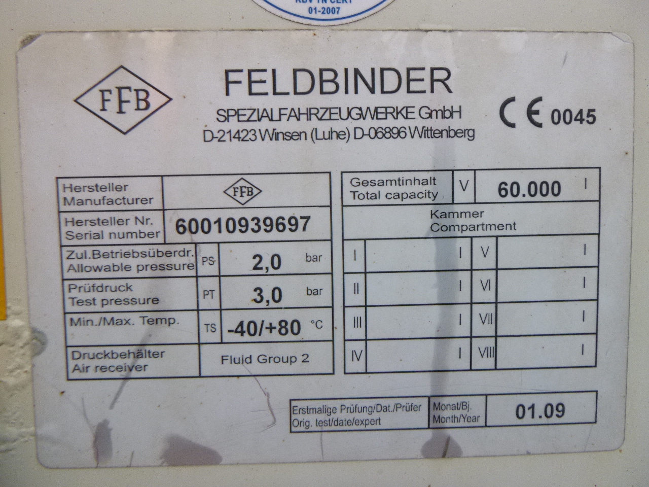 Poluprikolica cisterna za prijevoz brašna Feldbinder Powder tank alu 60 m3 (tipping): slika Poluprikolica cisterna za prijevoz brašna Feldbinder Powder tank alu 60 m3 (tipping)