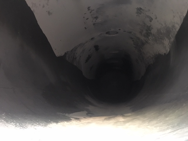 Poluprikolica cisterna za prijevoz brašna Feldbinder Powder tank alu 65 m3 (tipping): slika Poluprikolica cisterna za prijevoz brašna Feldbinder Powder tank alu 65 m3 (tipping)
