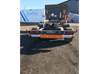 Parator S 16  - Prikolica