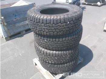  Nokian 265/70R17 Tyres (4 of) - Guma