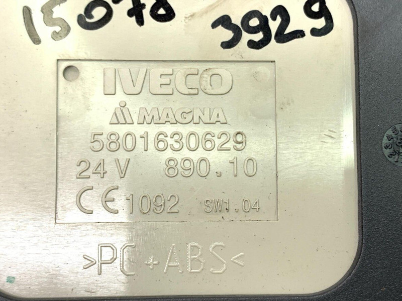 Ploča s instrumentima Iveco IVECO,MAGNA Stralis (01.02-): slika Ploča s instrumentima Iveco IVECO,MAGNA Stralis (01.02-)