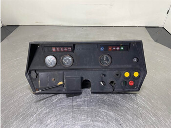 Zettelmeyer ZL601 - Dashboard/Console/Konsole - Kabina i unutrašnjost