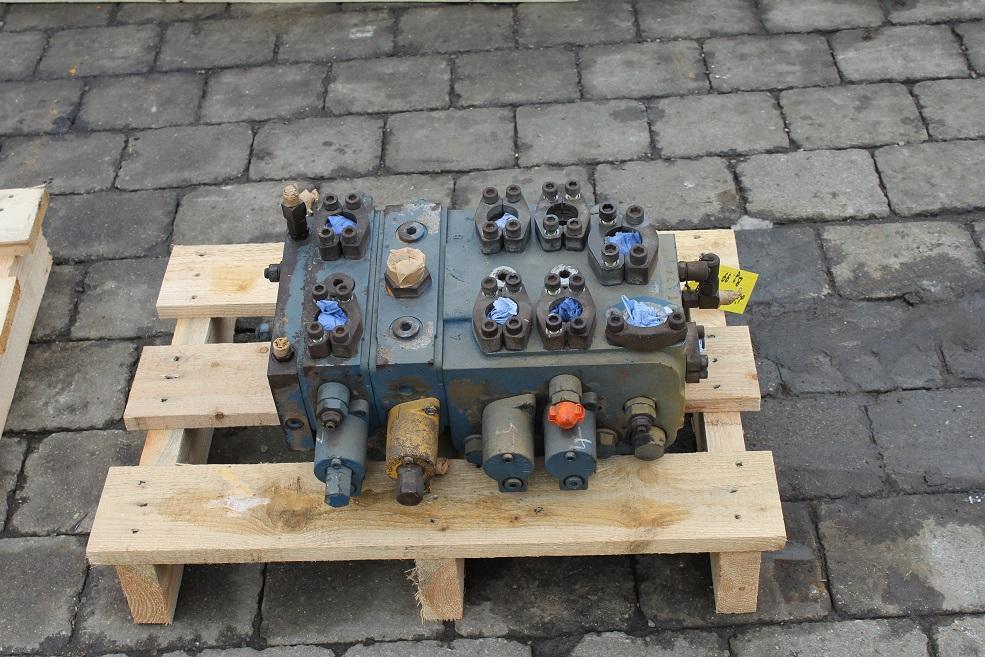 Hidraulični ventil za Građevinski strojevi Liebherr 574: slika Hidraulični ventil za Građevinski strojevi Liebherr 574