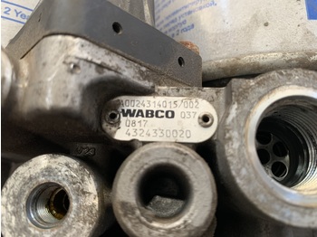 Kočioni ventil za Kamion TWO-CHAMBER DEHYDRATOR WITH HEATING: slika Kočioni ventil za Kamion TWO-CHAMBER DEHYDRATOR WITH HEATING
