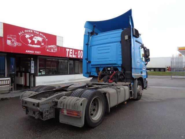 Tegljač Mercedes-Benz Actros 1841 1841 LS: slika Tegljač Mercedes-Benz Actros 1841 1841 LS