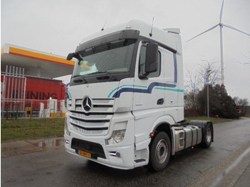 Tegljač MERCEDES-BENZ Actros 1942