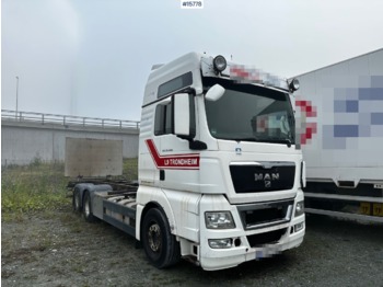 Transporter kontejnera/ Kamion s izmjenjivim sanducima MAN TGX 26.480