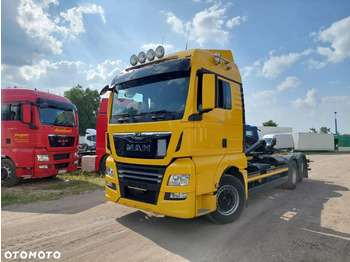 Kamion s kukastom dizalicom MAN TGX 26.500