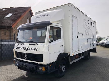 Kamion za prijevoz konja MERCEDES-BENZ