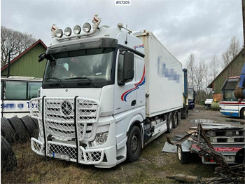 Kamion sandučar MERCEDES-BENZ Actros