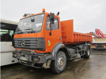 Kamion s kukastom dizalicom MERCEDES-BENZ SK 2024
