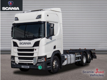 Transporter kontejnera/ Kamion s izmjenjivim sanducima SCANIA R 450