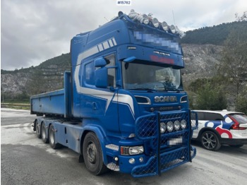 Kamion s kukastom dizalicom SCANIA R 580