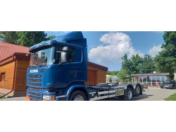 Transporter kontejnera/ Kamion s izmjenjivim sanducima SCANIA R 490