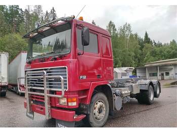 Kamion s kabelskim sustavom VOLVO F12