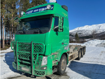 Kamion s kukastom dizalicom VOLVO FH16 700