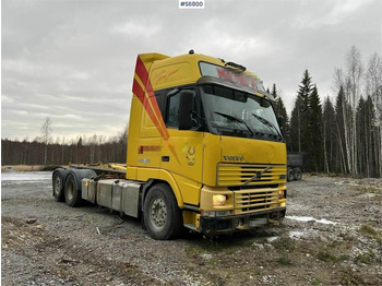 Kamion s kukastom dizalicom VOLVO FH16