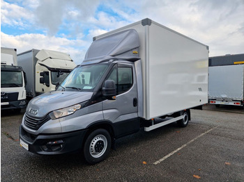 Dostavno vozilo sa zatvorenim sandukom IVECO Daily 35s18