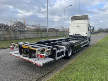 Mercedes-Benz Axor 1829 - Transporter kontejnera/ Kamion s izmjenjivim sanducima: slika Mercedes-Benz Axor 1829 - Transporter kontejnera/ Kamion s izmjenjivim sanducima