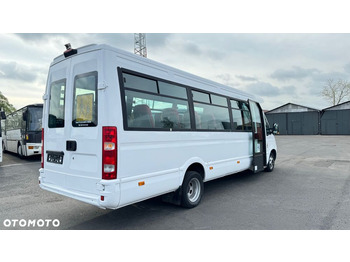  Irisbus Iveco Daily / 23 miejsca / Cena 112000 zł netto - Minibus: slika  Irisbus Iveco Daily / 23 miejsca / Cena 112000 zł netto - Minibus