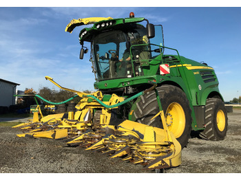 John Deere 8400i - Silažni kombajn: slika John Deere 8400i - Silažni kombajn