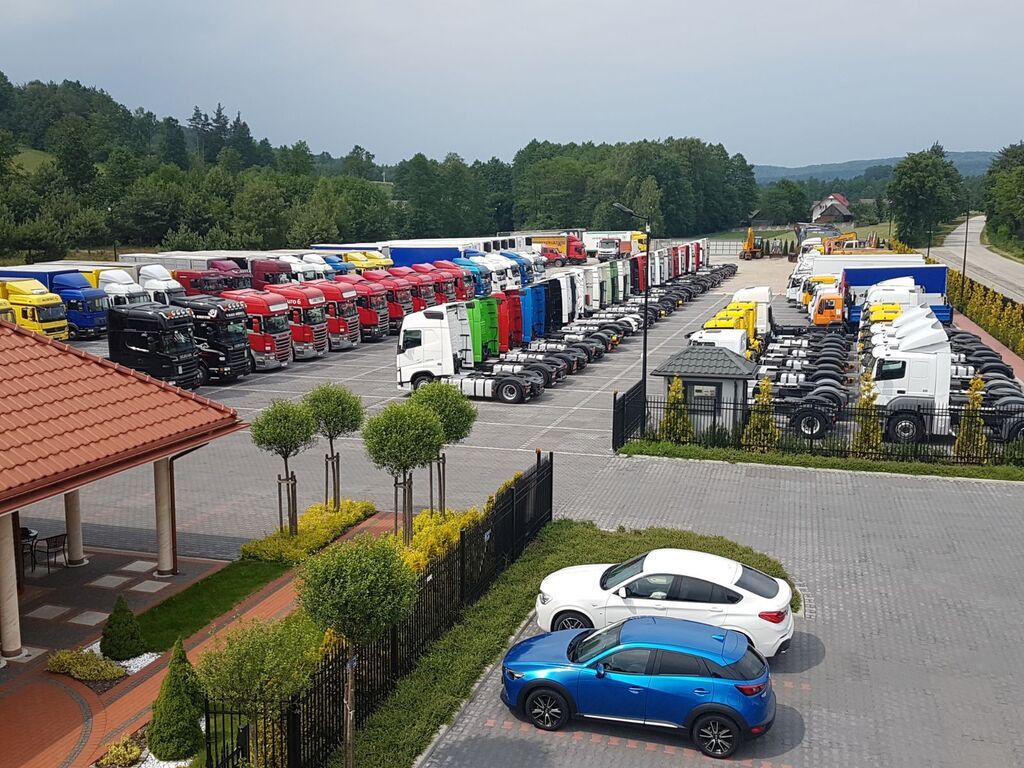 DUETDUDA - Građevinski strojevi MERCEDES-BENZ - dizel undefined: slika DUETDUDA - Građevinski strojevi MERCEDES-BENZ - dizel undefined