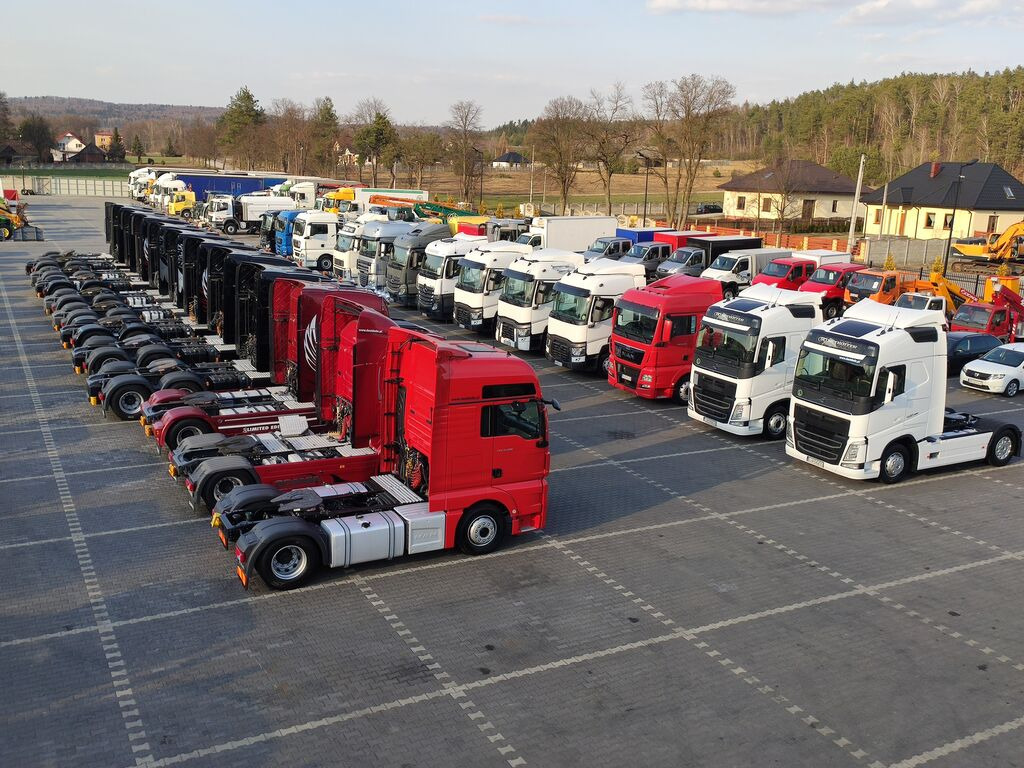 DUETDUDA - Građevinski strojevi MERCEDES-BENZ - dizel undefined: slika DUETDUDA - Građevinski strojevi MERCEDES-BENZ - dizel undefined