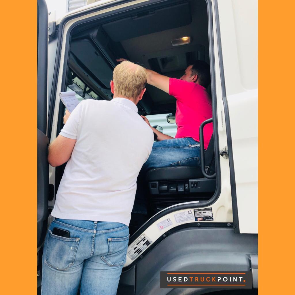 Used Truck Point BV - Kamioni MERCEDES-BENZ - Godina: 2010, stražnje dizalo undefined: slika Used Truck Point BV - Kamioni MERCEDES-BENZ - Godina: 2010, stražnje dizalo undefined