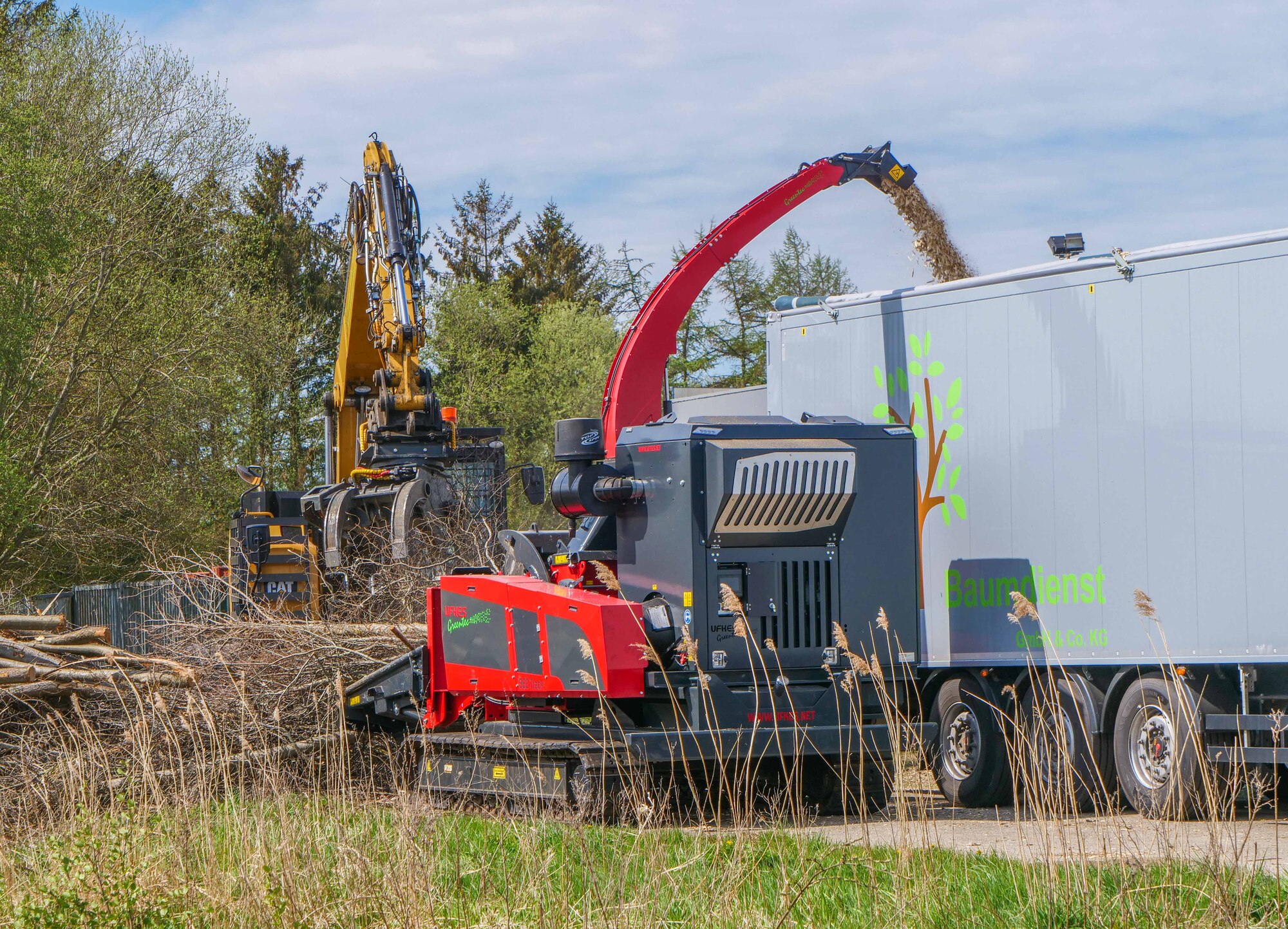 Ufkes Greentec - Poljoprivredni strojevi VALTRA undefined: slika Ufkes Greentec - Poljoprivredni strojevi VALTRA undefined