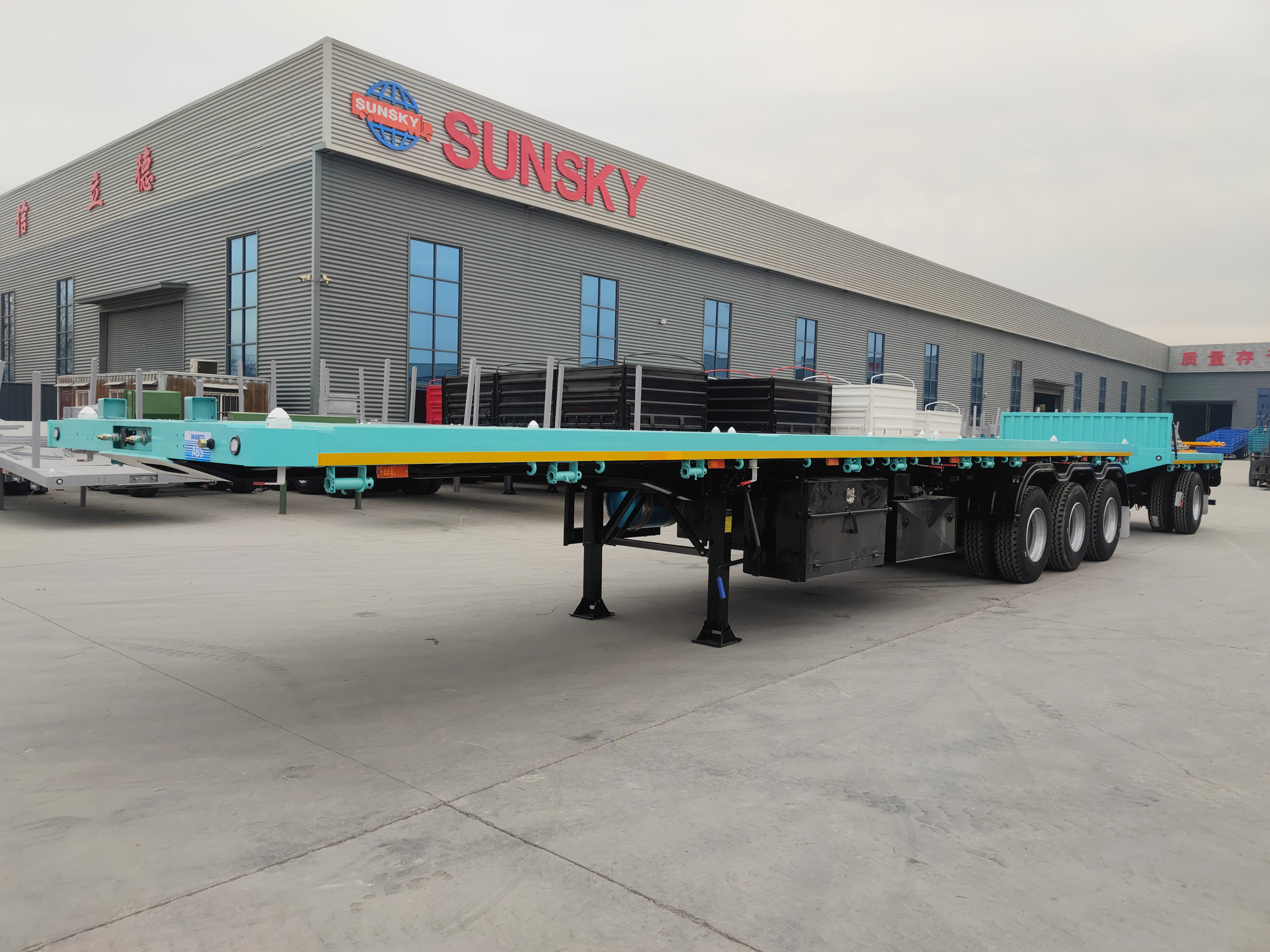 Xiamen Sunsky Vehicle Co.,Ltd - Kamioni - 8x4, Euro 2, dizel undefined: slika Xiamen Sunsky Vehicle Co.,Ltd - Kamioni - 8x4, Euro 2, dizel undefined