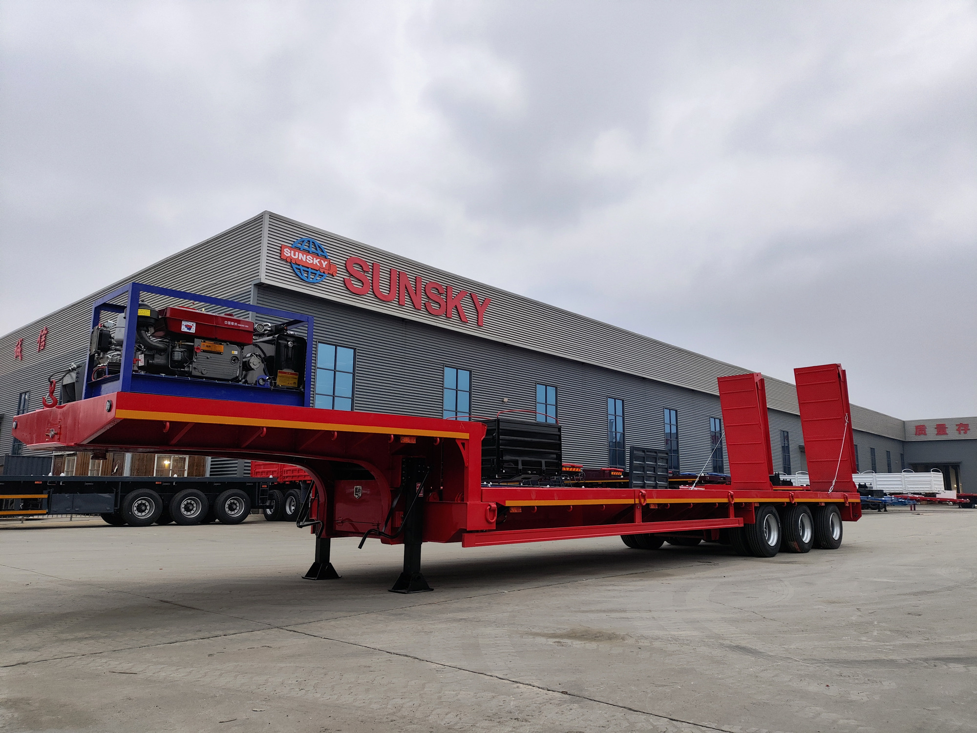 Xiamen Sunsky Vehicle Co.,Ltd - Kamioni - 8x4, Euro 2, dizel undefined: slika Xiamen Sunsky Vehicle Co.,Ltd - Kamioni - 8x4, Euro 2, dizel undefined