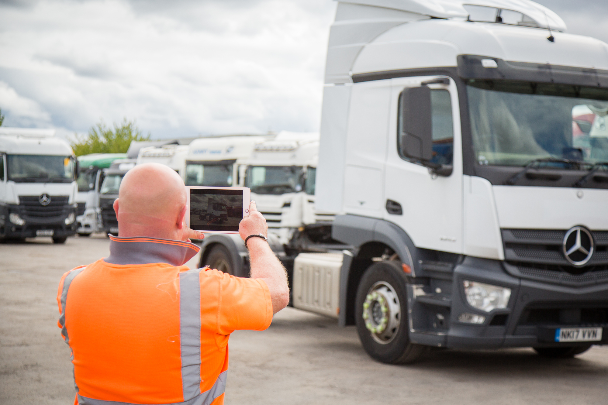 COMMERCIAL VEHICLE AUCTIONS LIMITED - Dostavna vozila - Godina: 2017, mjenjač: automatski undefined: slika COMMERCIAL VEHICLE AUCTIONS LIMITED - Dostavna vozila - Godina: 2017, mjenjač: automatski undefined